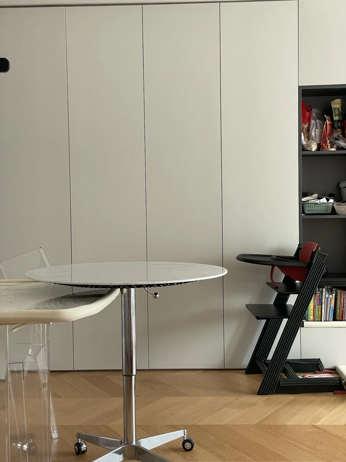 大理石感应发光避震器桌 — 10