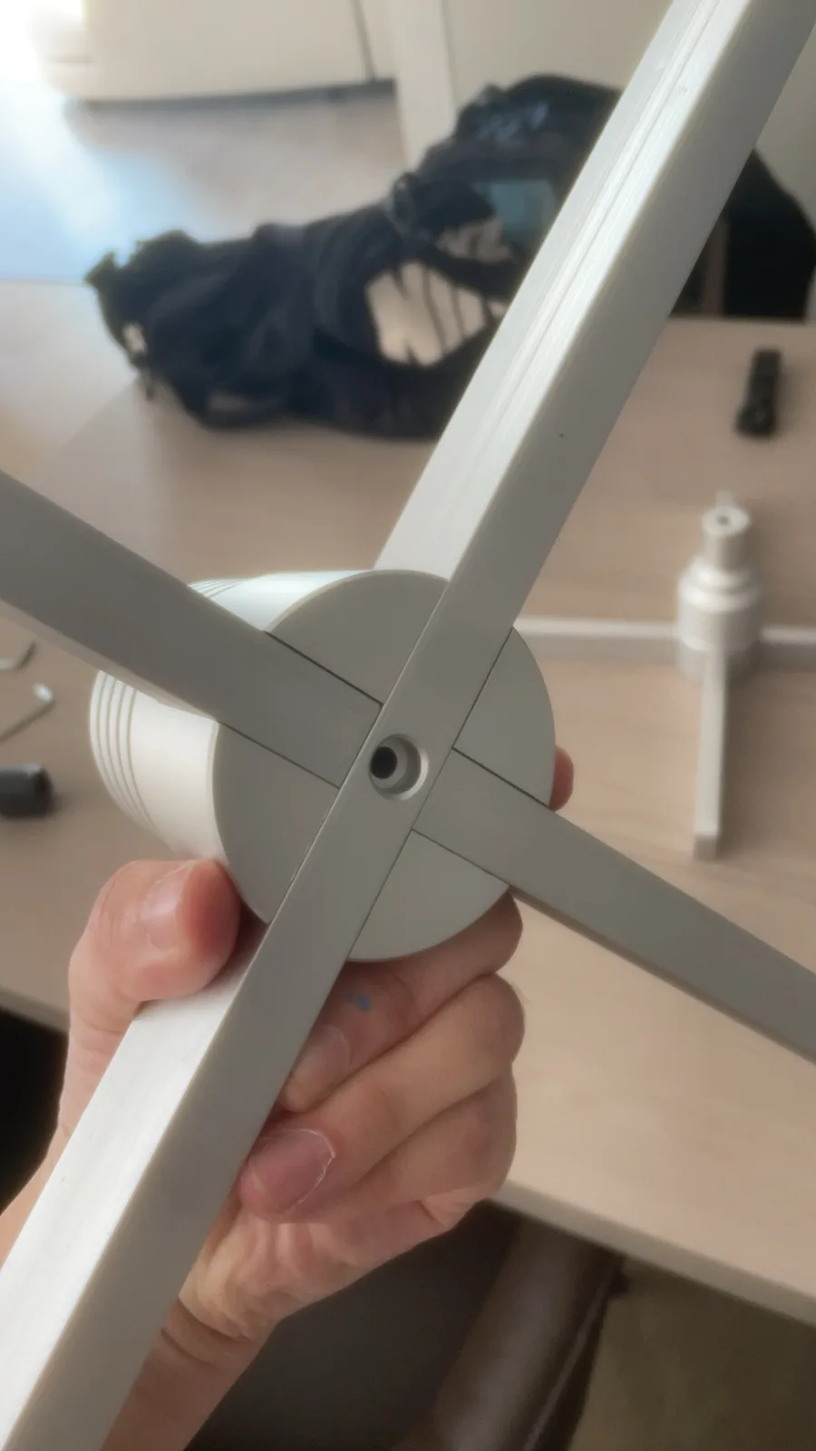 大理石感应发光避震器桌 — 32